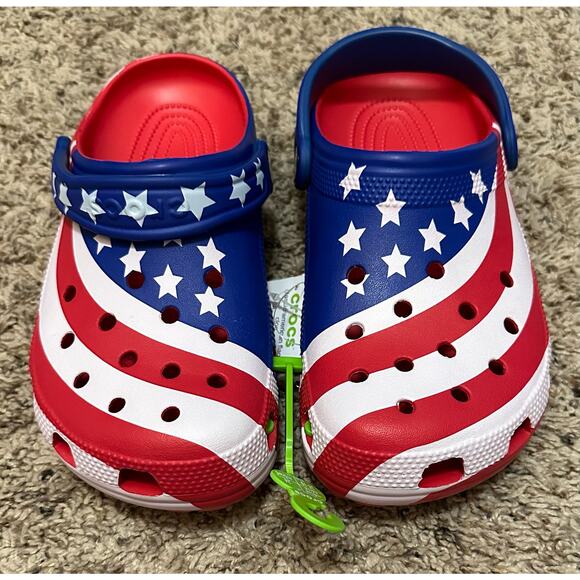 Crocs CLASSIC AMERICAN FLAG CLOGS Unisex Size M8 W10 New with tags - Picture 1 of 5